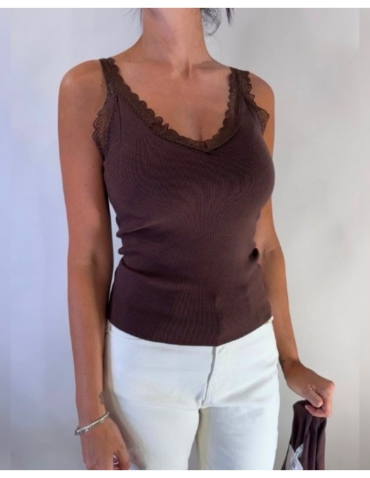 Top canalé puntilla