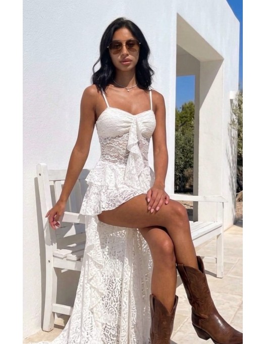 Vestido cola encaje